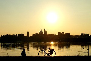 Xtrallusion offers characteristic Bed and Breakfast, B&B, Guest House, Hotel, Albergo and Country Lodge accommodation in Italy. Plus independent self-guided Walking, Adventure, Activity, Skiing and Paragliding Holiday itineraries on the Italian Rivieras, in the Italian Lakes, in the Italian Alps and in some of the most beautiful corners of Italy.